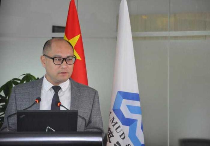 杨律师.jpg